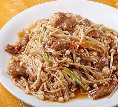 Thịt bò xào nấm kim châm