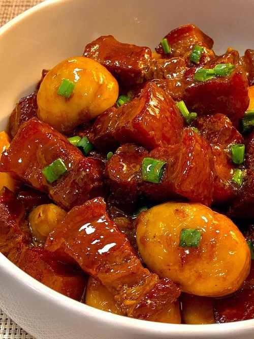 Thịt heo kho hạt dẻ
