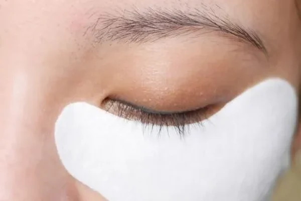 Cách làm mặt nạ thuốc bắc trị thâm mắt