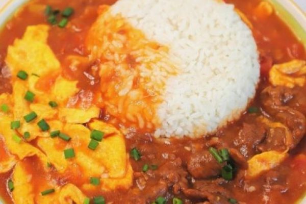 Thịt bò trứng sốt cà chua