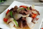 Thịt bò xào ớt chuông hành tây